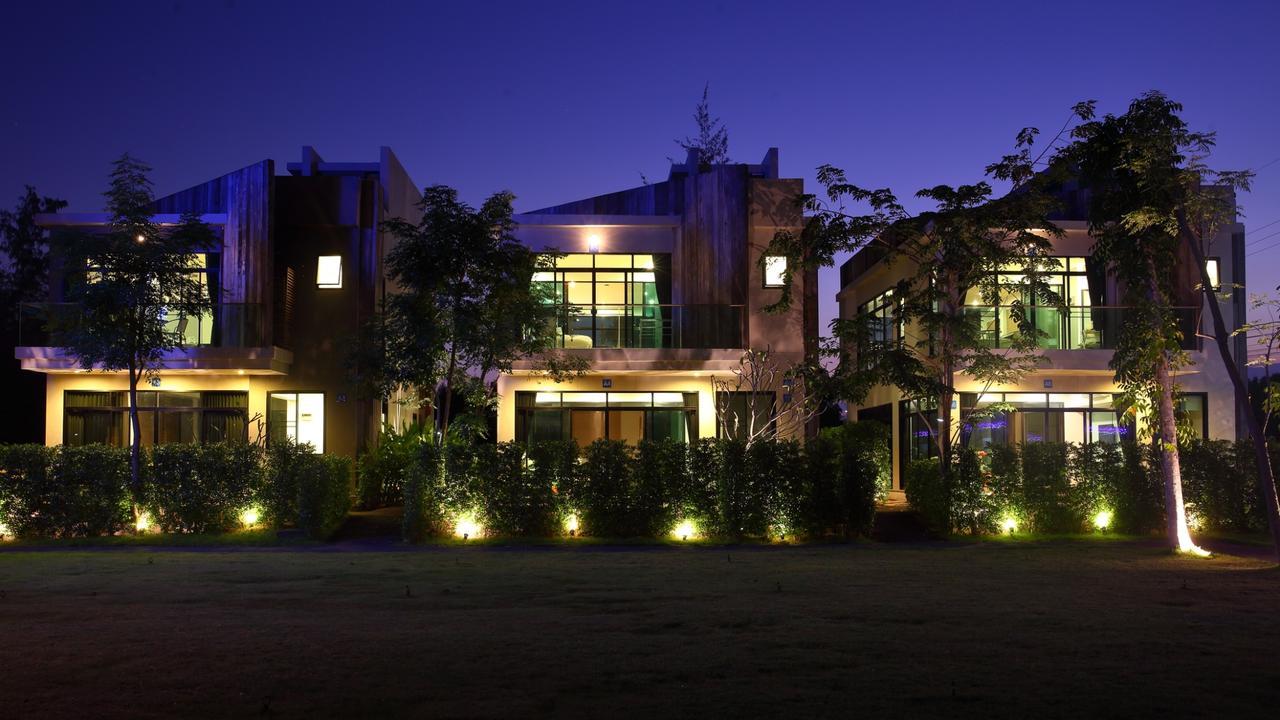 Sea And Sea Villa Sangaroon Ban Huai Yang Екстериор снимка